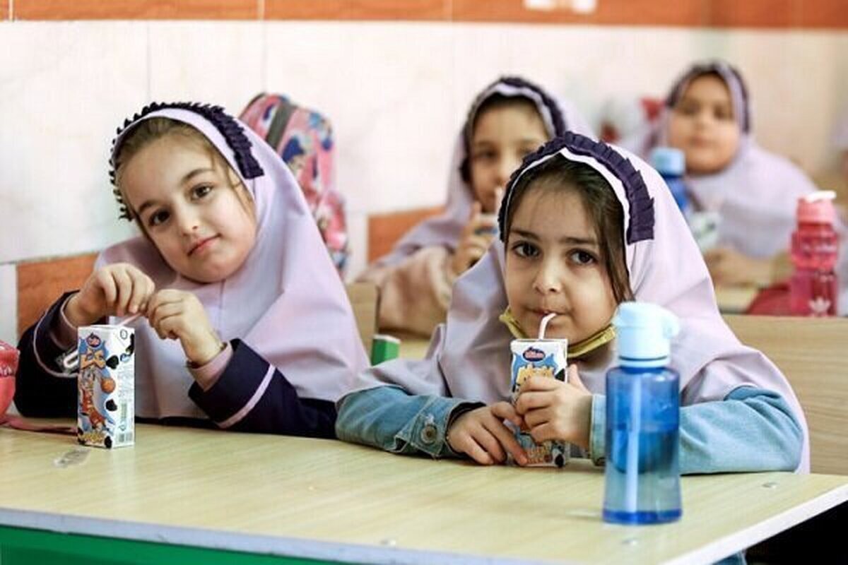 متقیان: ۱۳۰ هزار دانش‌آموز خراسان شمالی مشمول طرح شیر رایگان هستند