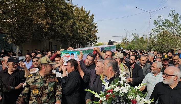 پیکر مطهر شهید سینا احمدی تشییع شد