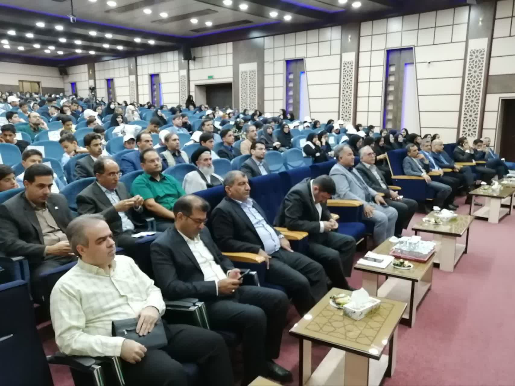 کسب ۹۶ رتبه کشوری دانش‌آموزان خراسان جنوبی در جشنواره‌های علمی و مهارتی