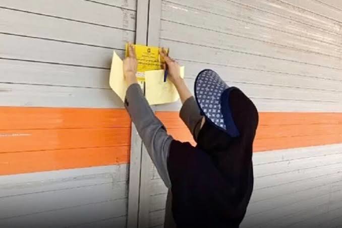 فروش کمک‌فنر‌های کهنه با بسته‌بندی نو در مشهد؛ واحد متخلف مهرو موم شد