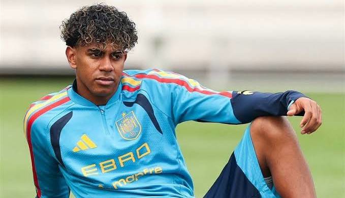 واکنش تند رسانه‌های اسپانیایی به عملکرد یامال در ال‌کلاسیکو