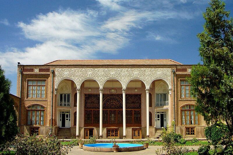 هشت بنای تاریخی اردبیل به بخش خصوصی واگذار شد