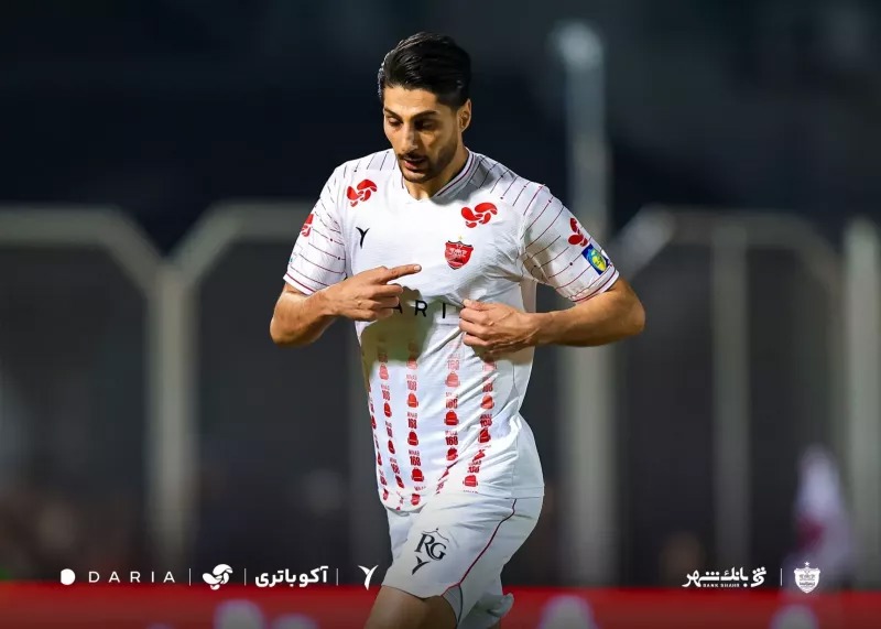 شماره ۱۰ پرسپولیس و باز هم نشانه‌گیری دقیق!
